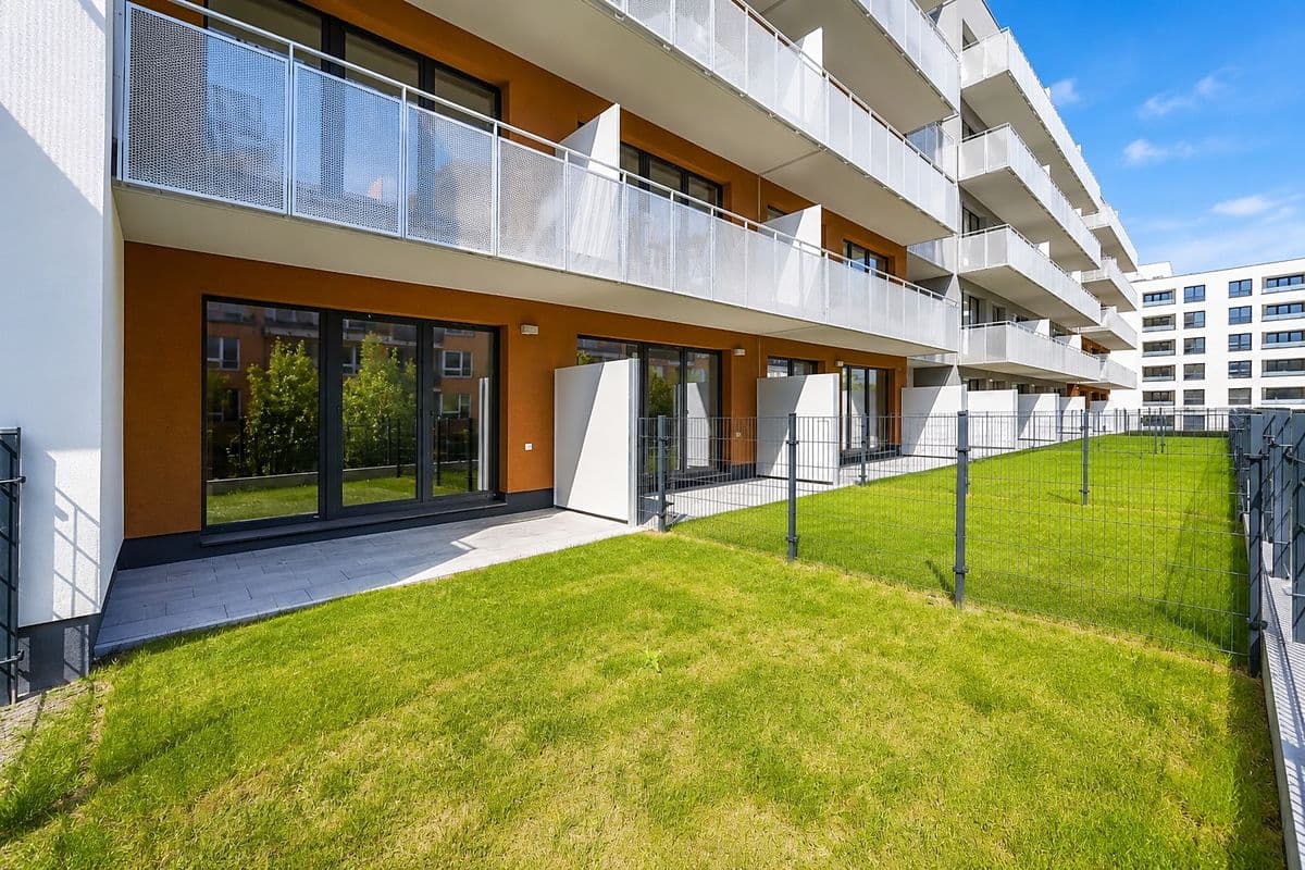 Аренда квартиры 1+kk 32 м² — Vysočany