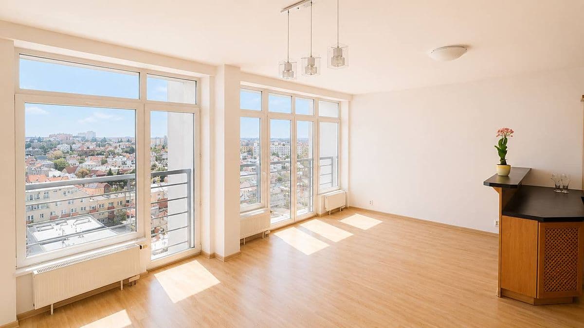 Аренда квартиры 3+kk 74 м² — Vinohrady